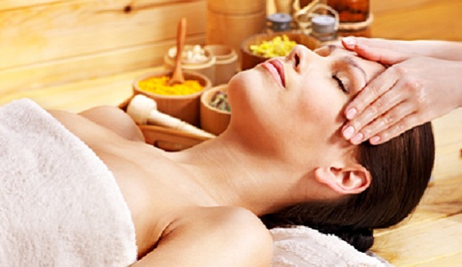 Kopfmassage am Junggesellinnenabschied